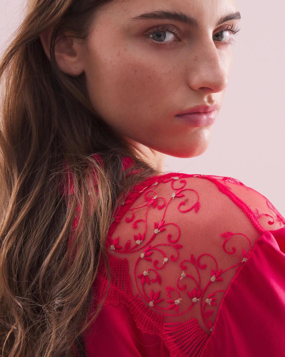 PERFECT PINK Silk Short Robe