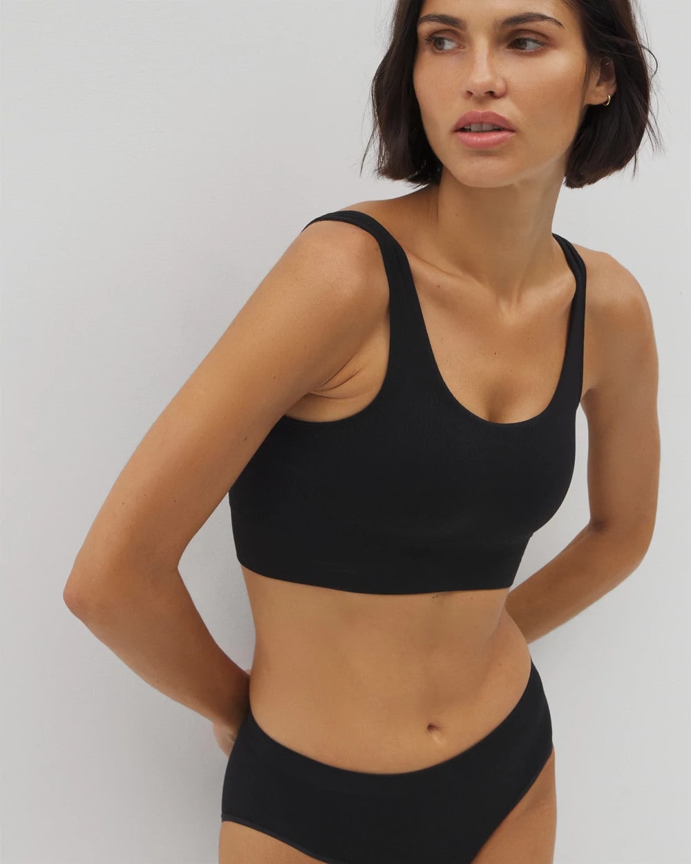 BLACK Seamless Rib Bralette