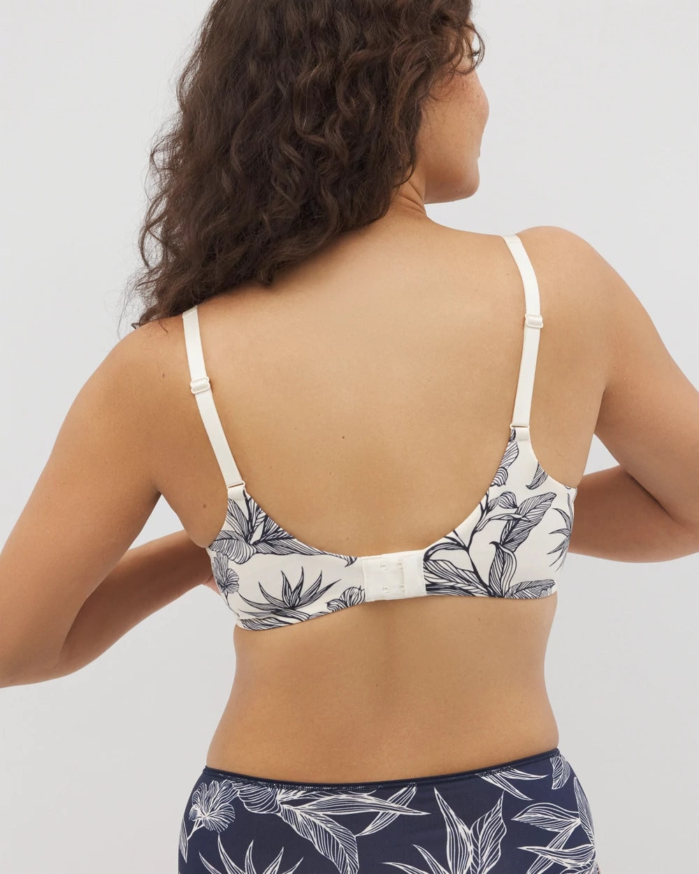 PLUMERIA BLOOMS CH NAVY Push-up Plunge Bra