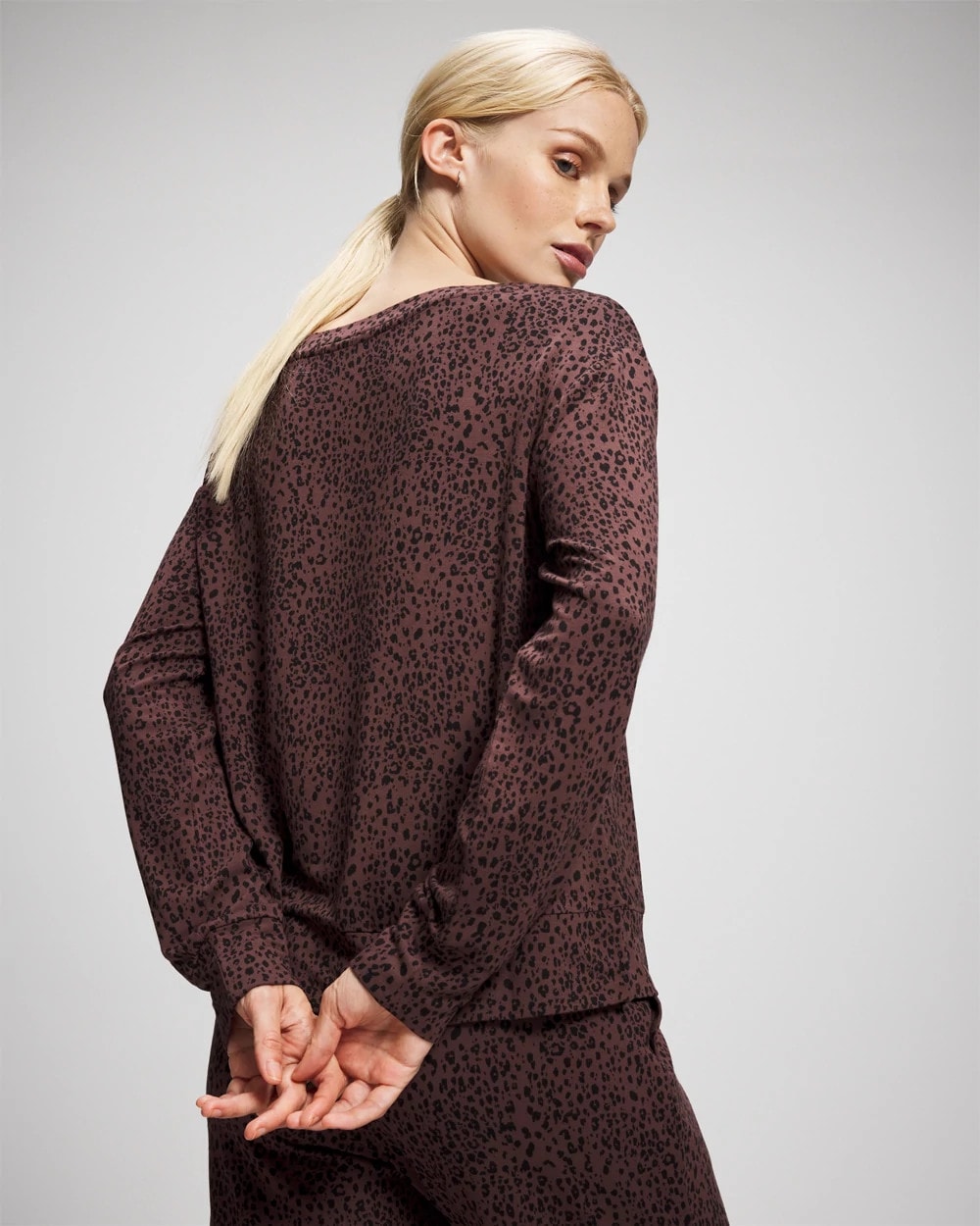 HOT SPOT MOCHA Long-Sleeve Pajama Top