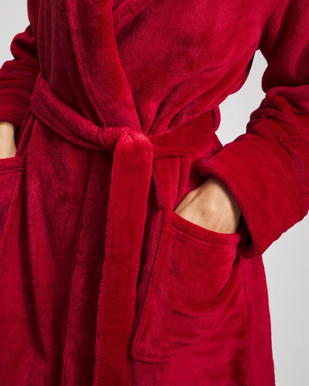 PAINT THE TOWN RED Plush Short Robe