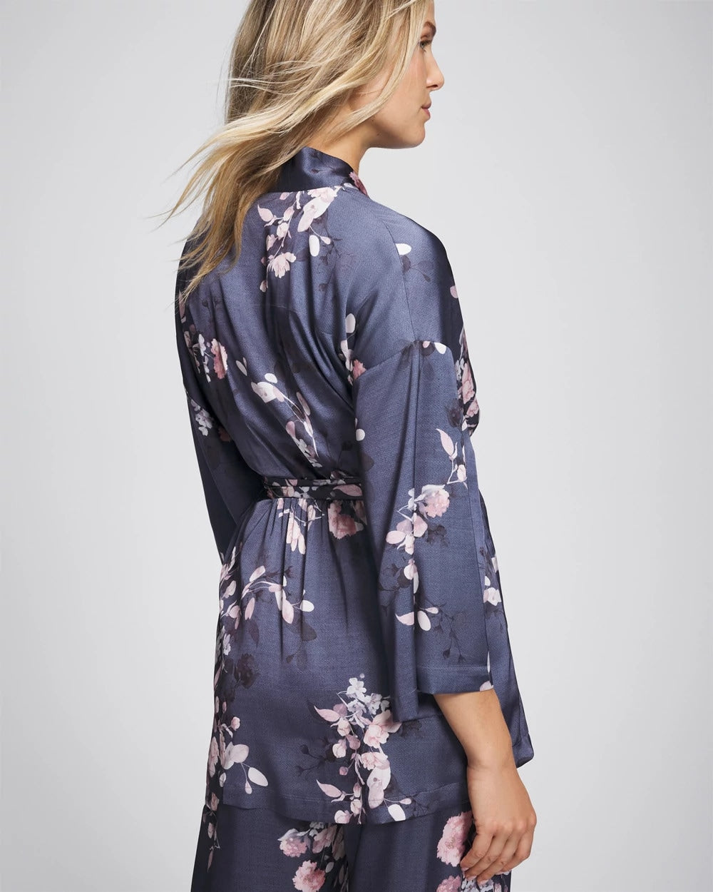 FLORAL DREAMS GRAY Short Robe