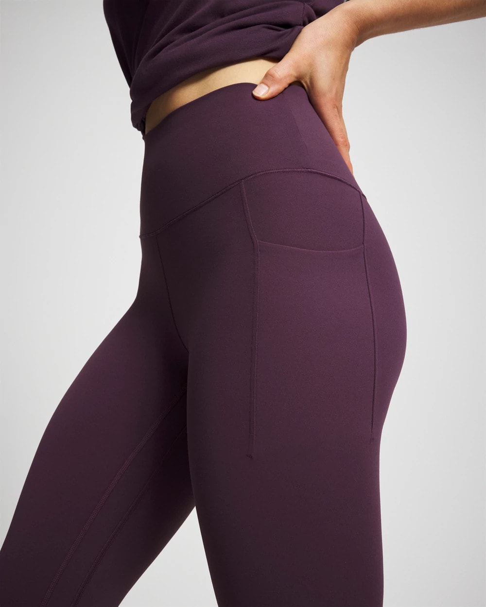 PLUM PERFECT 24/7 High-Waist Legging