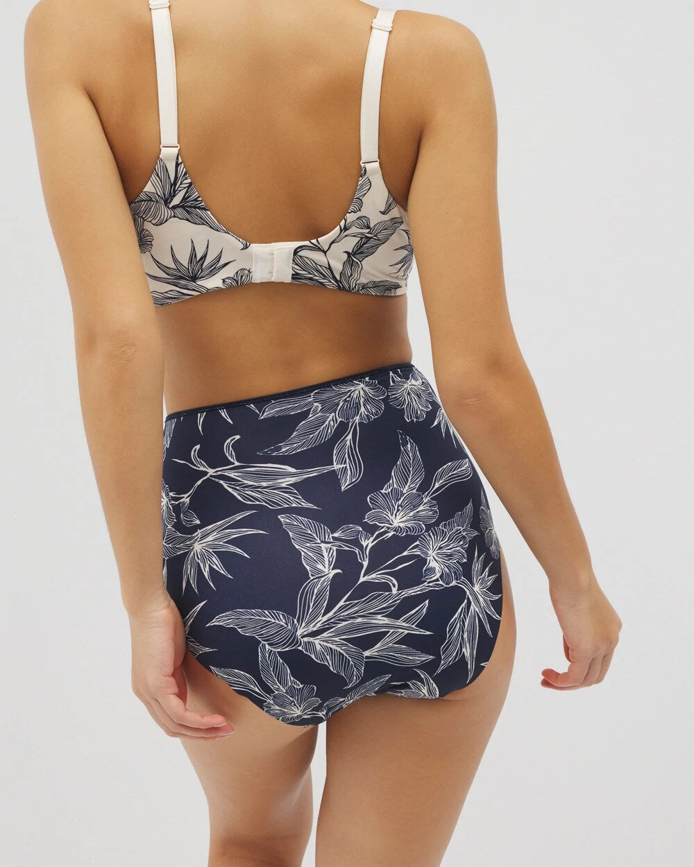PLUMERIA BLOOMS NAVY CH High-Waist Brief Panty