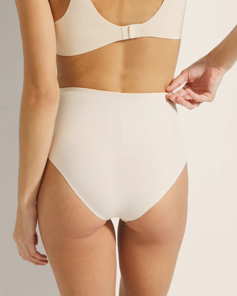 PALE SAND High-Waist Cheeky Panty