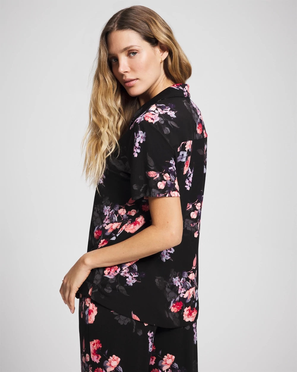 FLORAL DREAMS BLACK Short Sleeve Notch Collar Pajama Top