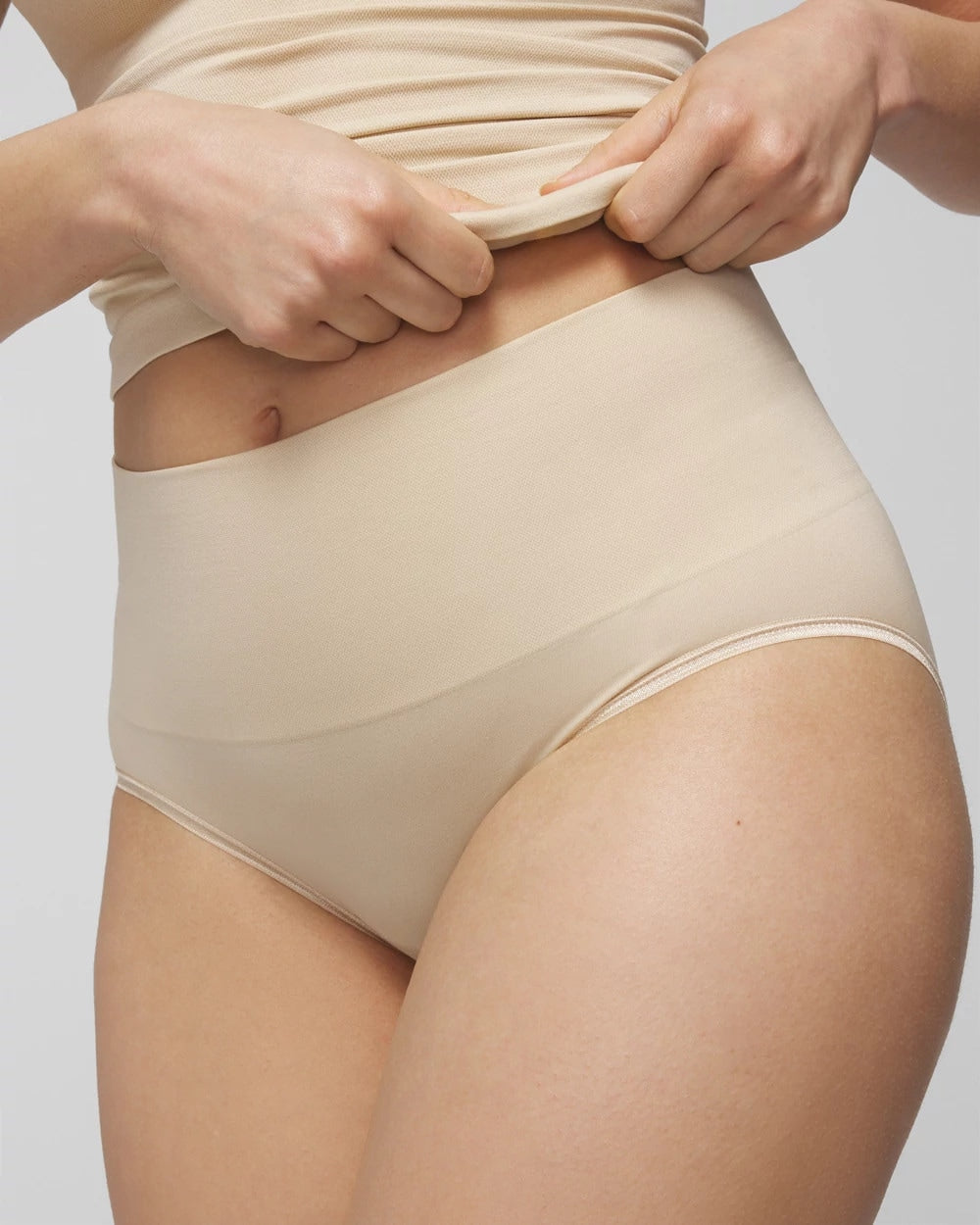 FRAPPE Seamless Ultralight Smoothing Brief