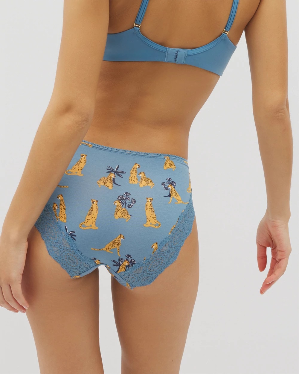 FELINE FUN M BLUE HEAVEN Embraceable Hipster Panty Crochet Lace