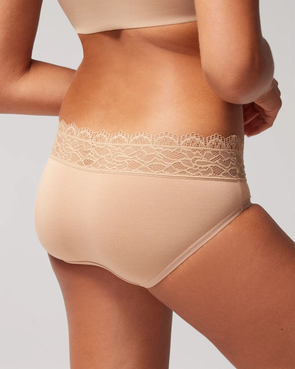 WARM AMBER Hipster Panty with Enchanting Lace