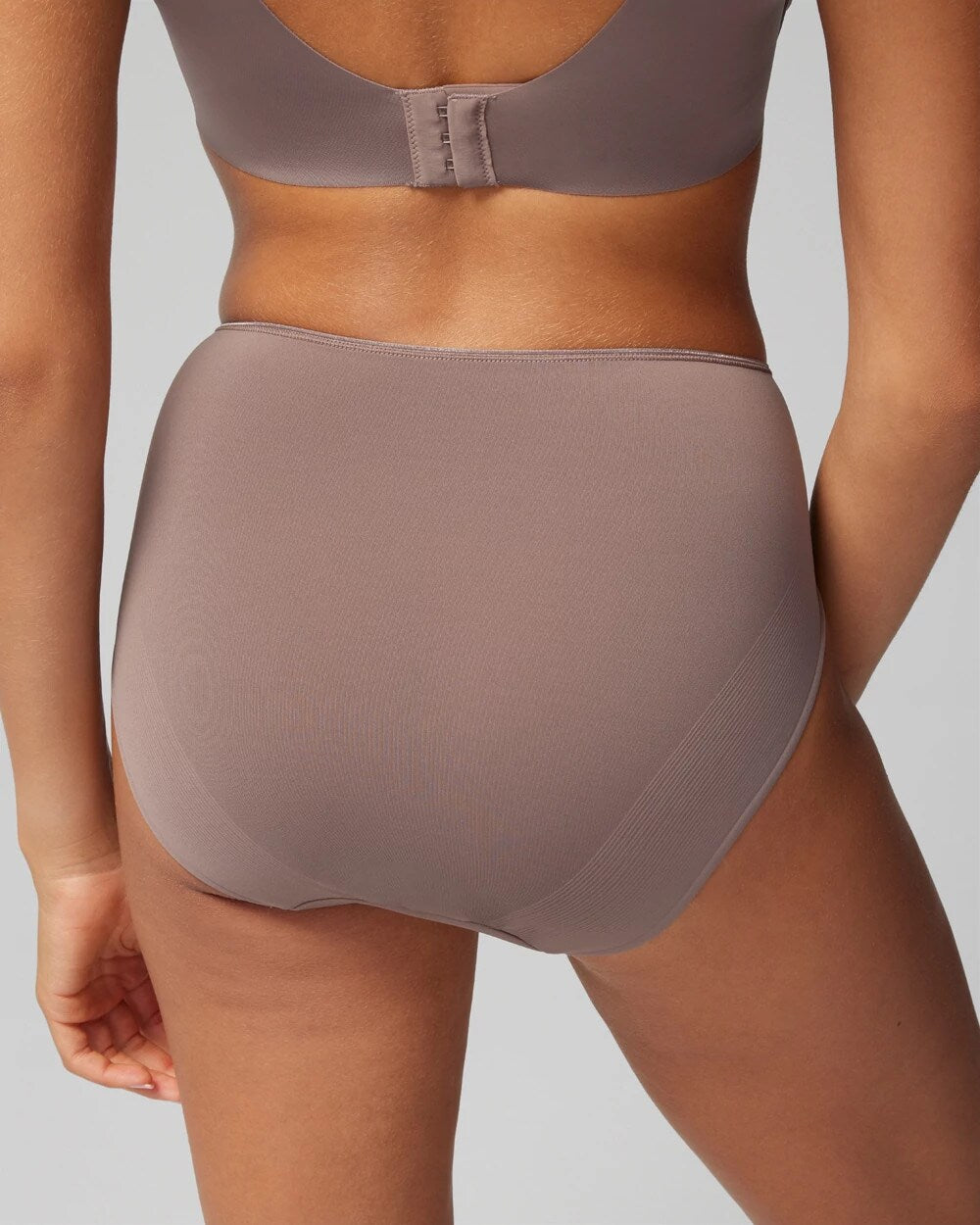 MOCHACCINO High-Leg Brief Panty