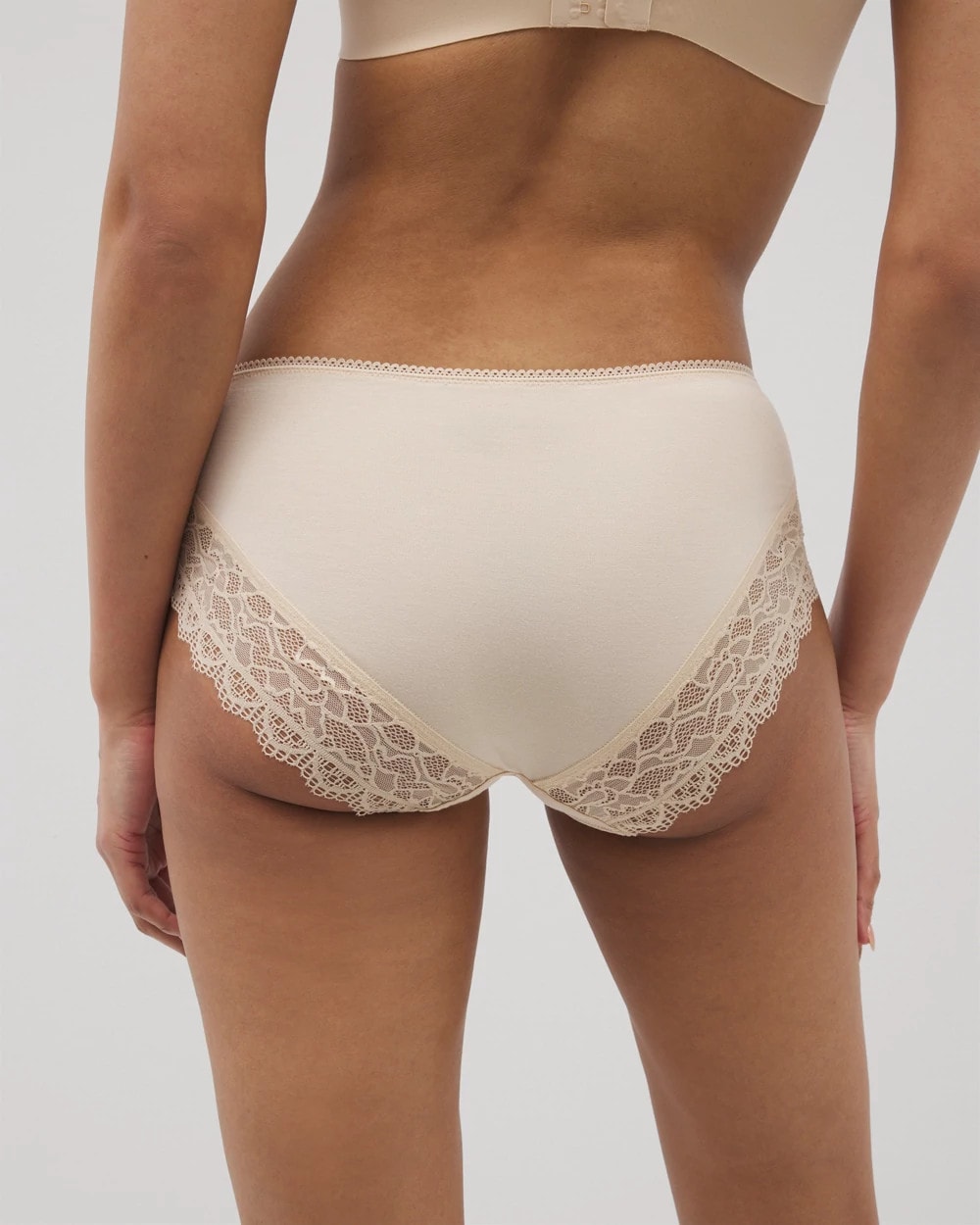 PALE SAND High-Leg Panty with Enchanting Lace