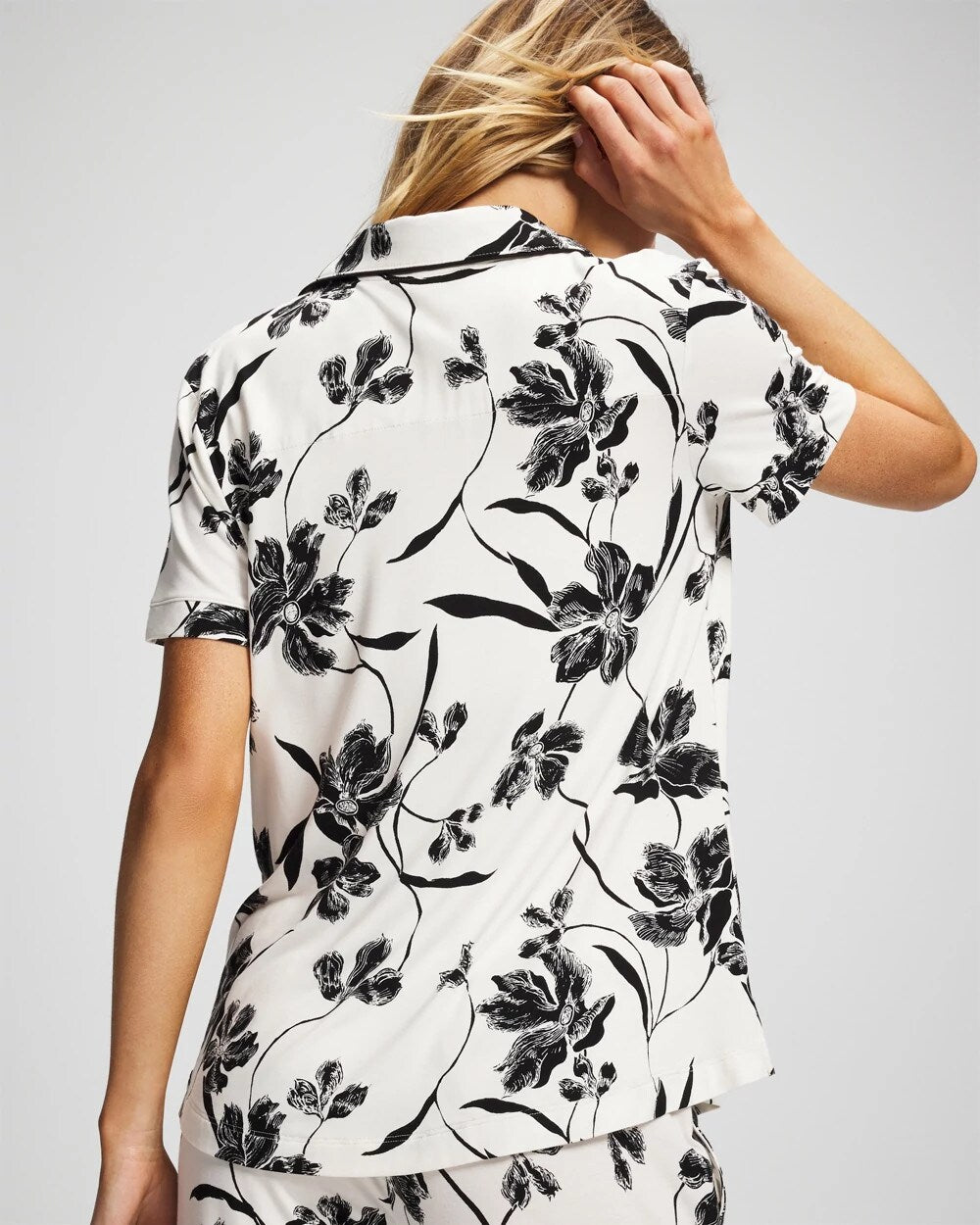 REFLECTION BLOOMS CHAMP Piped Short Sleeve Notch Collar Pajama Top