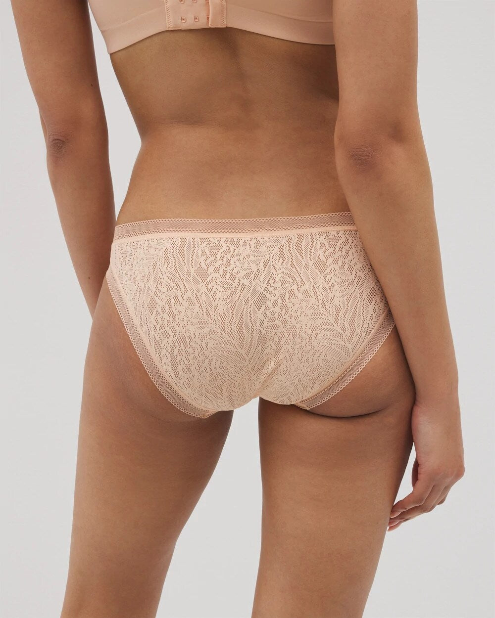 PEACH PARFAIT Soma Bikini Panty with Stretch Lace