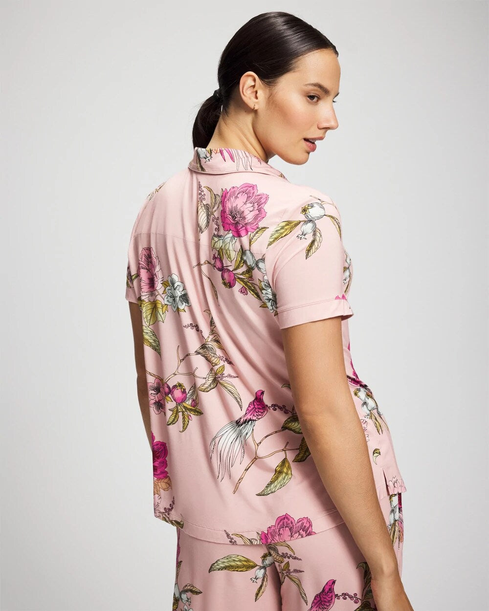 FEATHERED FANCY PINK Printed Short Sleeve Notch Collar