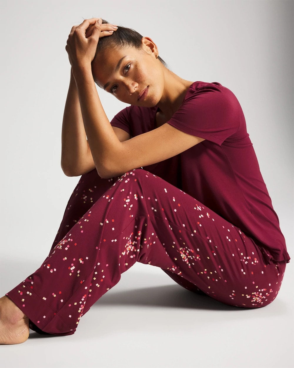 SCATTERED SQUARES VP/FOIL Packaged Short-Sleeve Pant Pajama Set