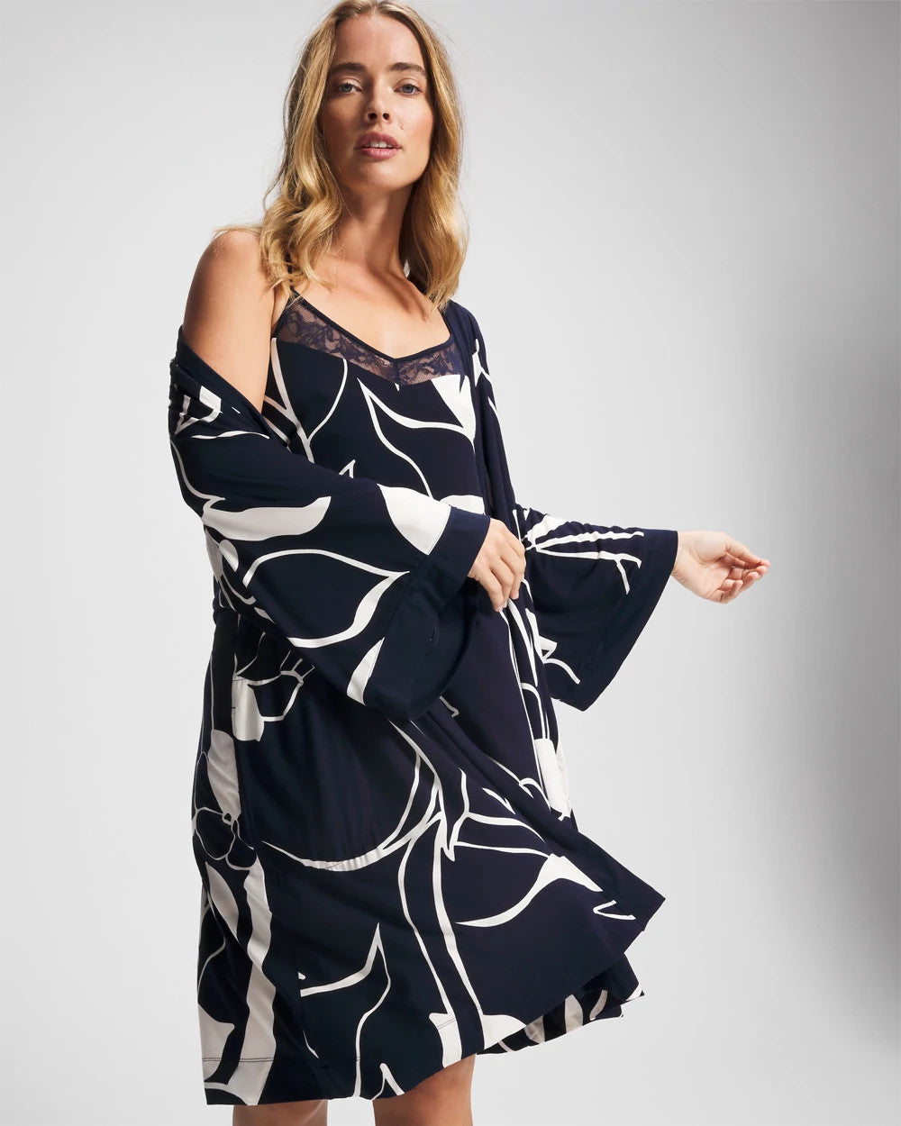 NOUVEAU FLORA NAVY Short Robe