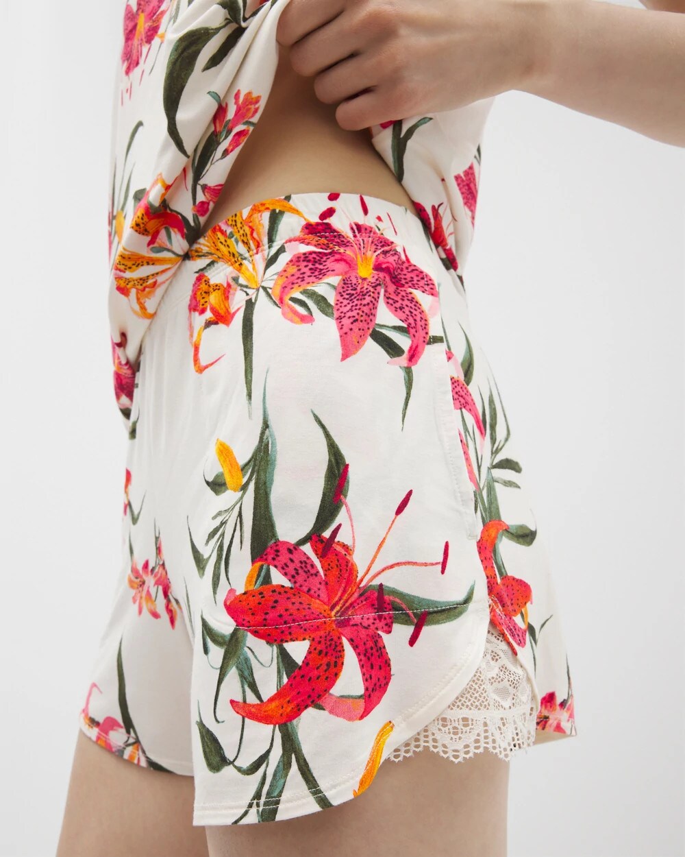 LE TIGRE FLORA CHAMPAGNE Lace-Trim Pajama Shorts