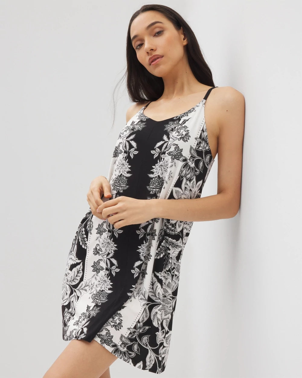STAMPED FLORAL SCARF BLK Flyaway Chemise