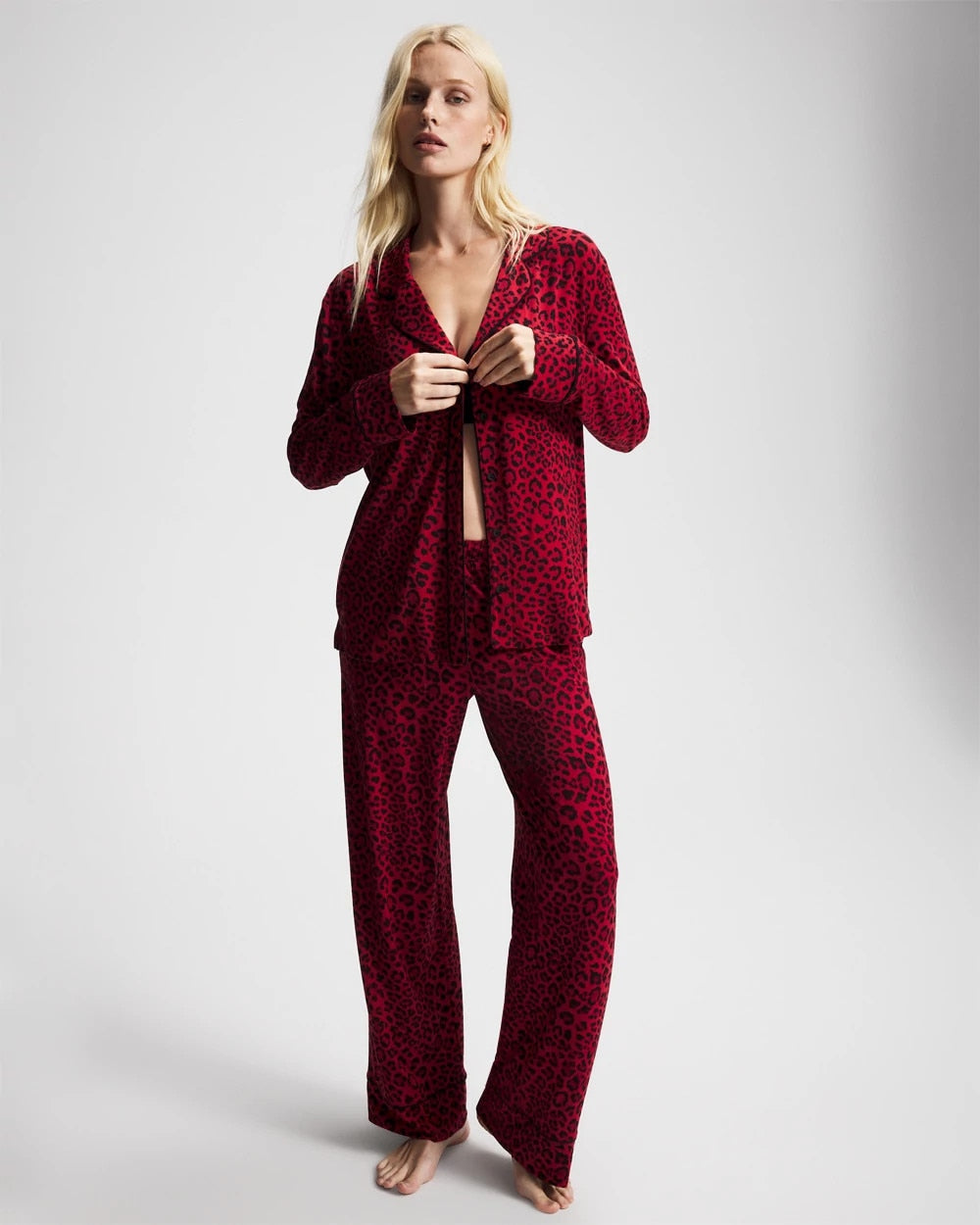 FELINE PAINT THE TOWN RED Cool Nights Long Sleeve Notch Collar with Piped Placket Pajama Top
