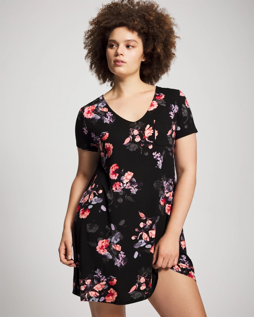 FLORAL DREAMS BLACK Short Sleeve Sleepshirt