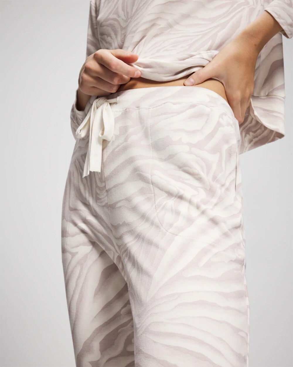 ZEBRA ZEN GRAY GLASS Banded Ankle Pajama Pant