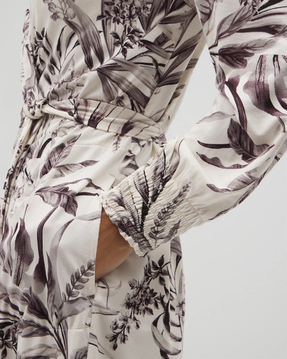PALM PERFECT CHAMPAGNE Long-Sleeve Short Robe