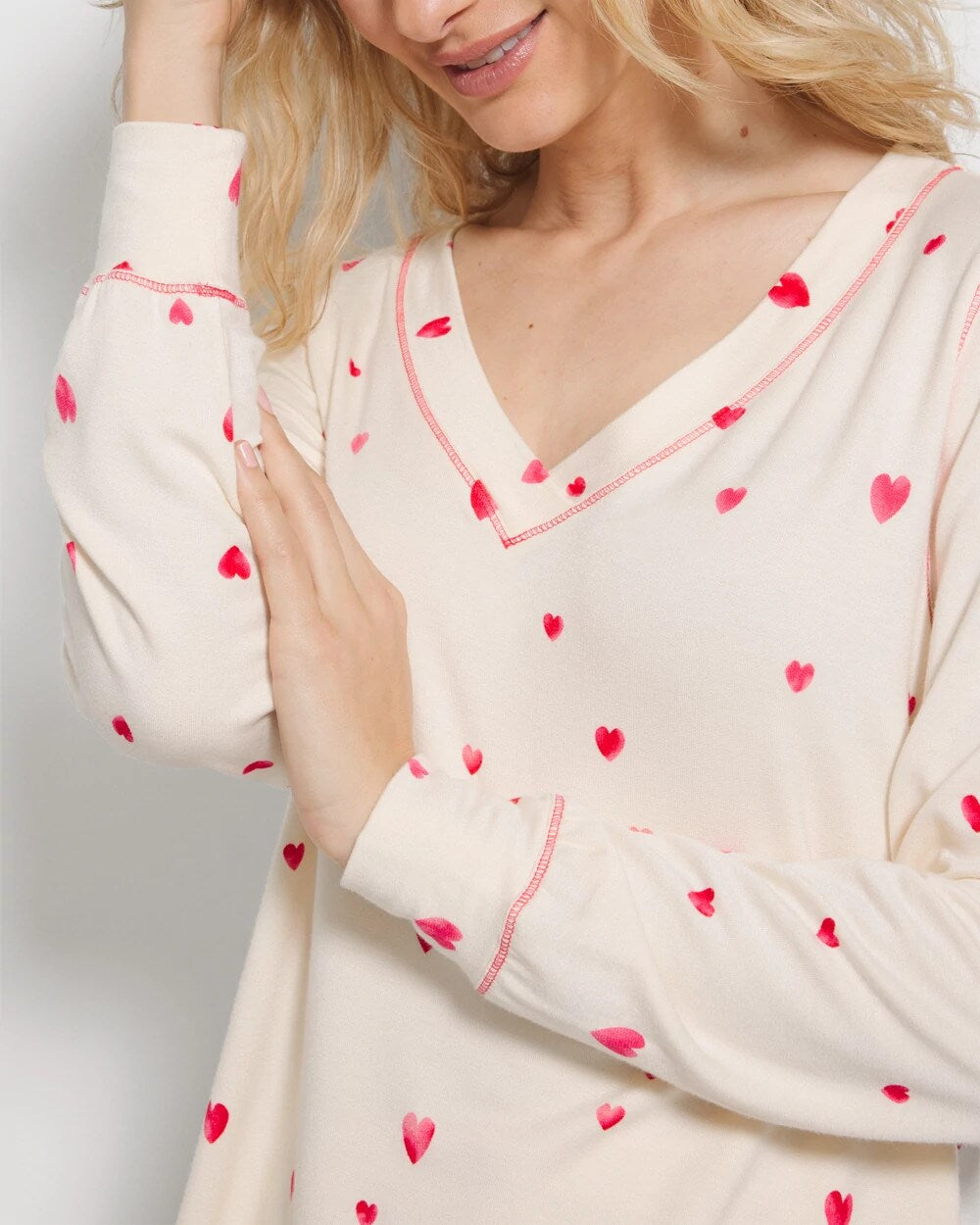 FLOATING HEARTS CHAMPAGNE Long-Sleeve V-Neck Pajama Top