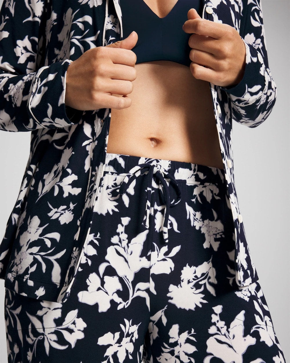 SERENITY PETALS NAVY Printed Pajama Pant