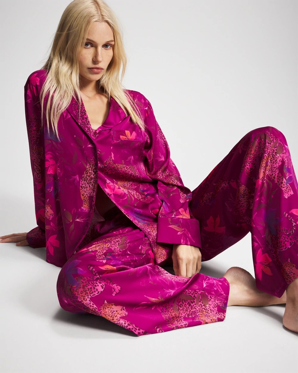 WILD WONDERS MAGENTA Long Sleeve Notch Collar Pajama Top
