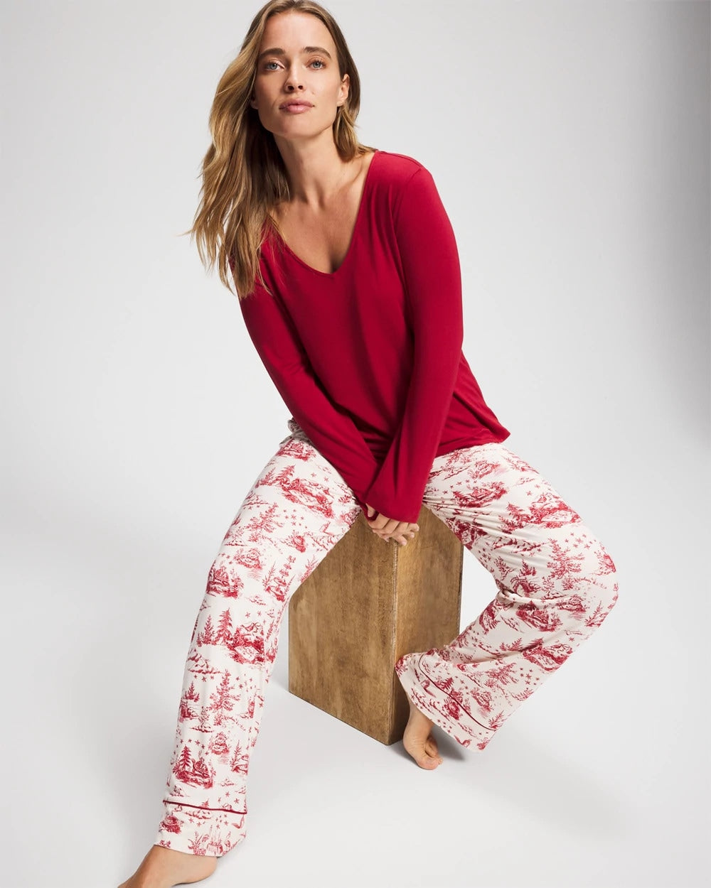 PAINT THE TOWN RED Classic Long Sleeve Pajama Top