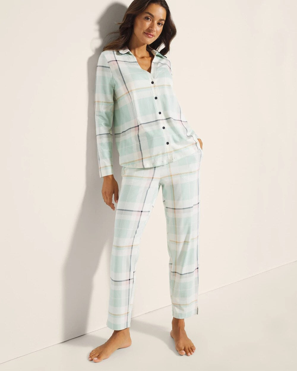 SNUGGLE UP PLAID GREEN Long-Sleeve Notch Collar Pajama Top