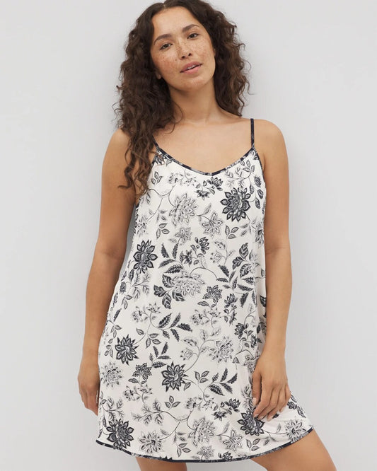 MEANDERING GARDEN CHAMP V-Neck Chemise