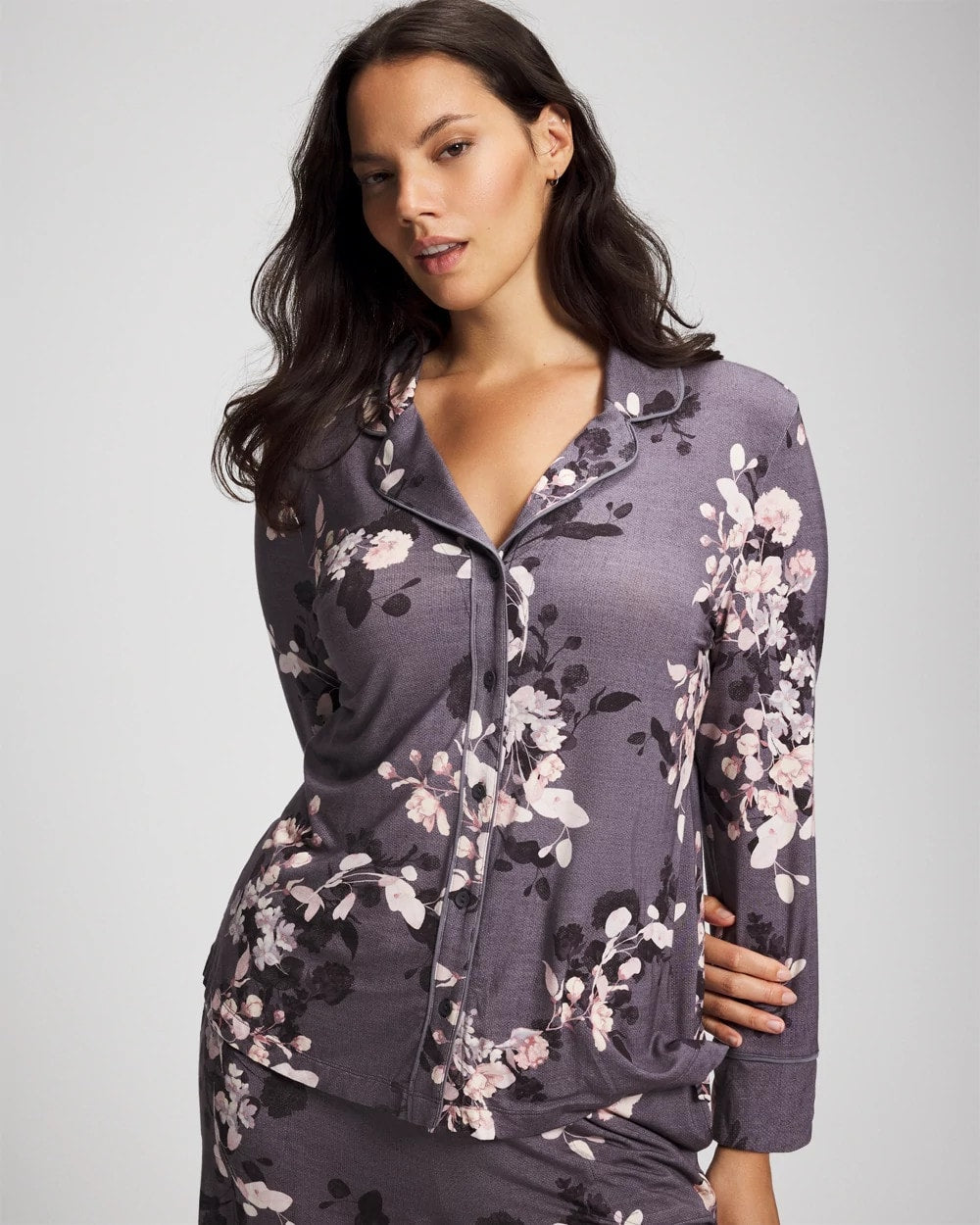 FLORAL DREAMS GRAY Long-Sleeve Printed Notch Collar Pajama Top