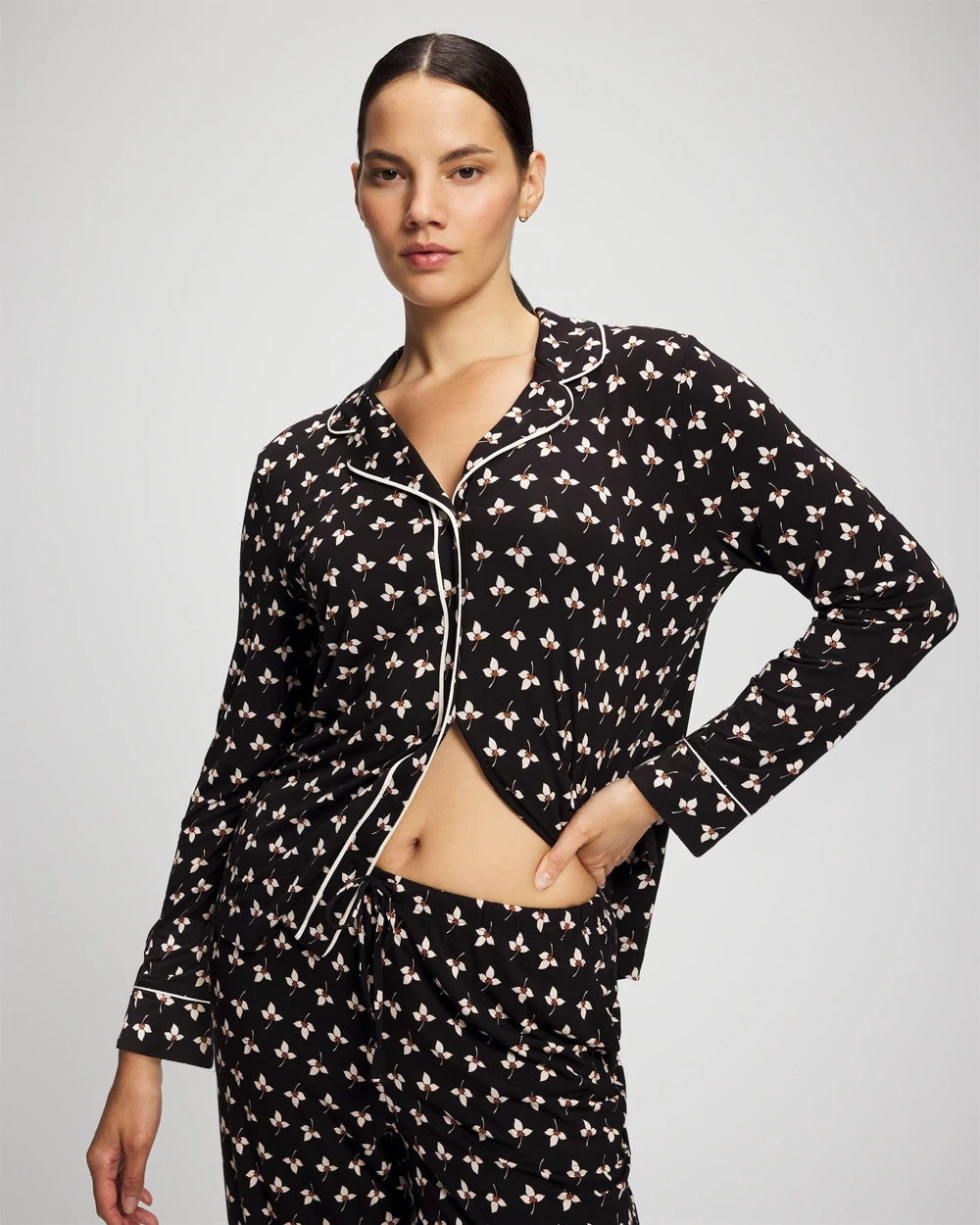 PEACEFUL PETALS BLACK Long-Sleeve Printed Notch Collar Pajama Top