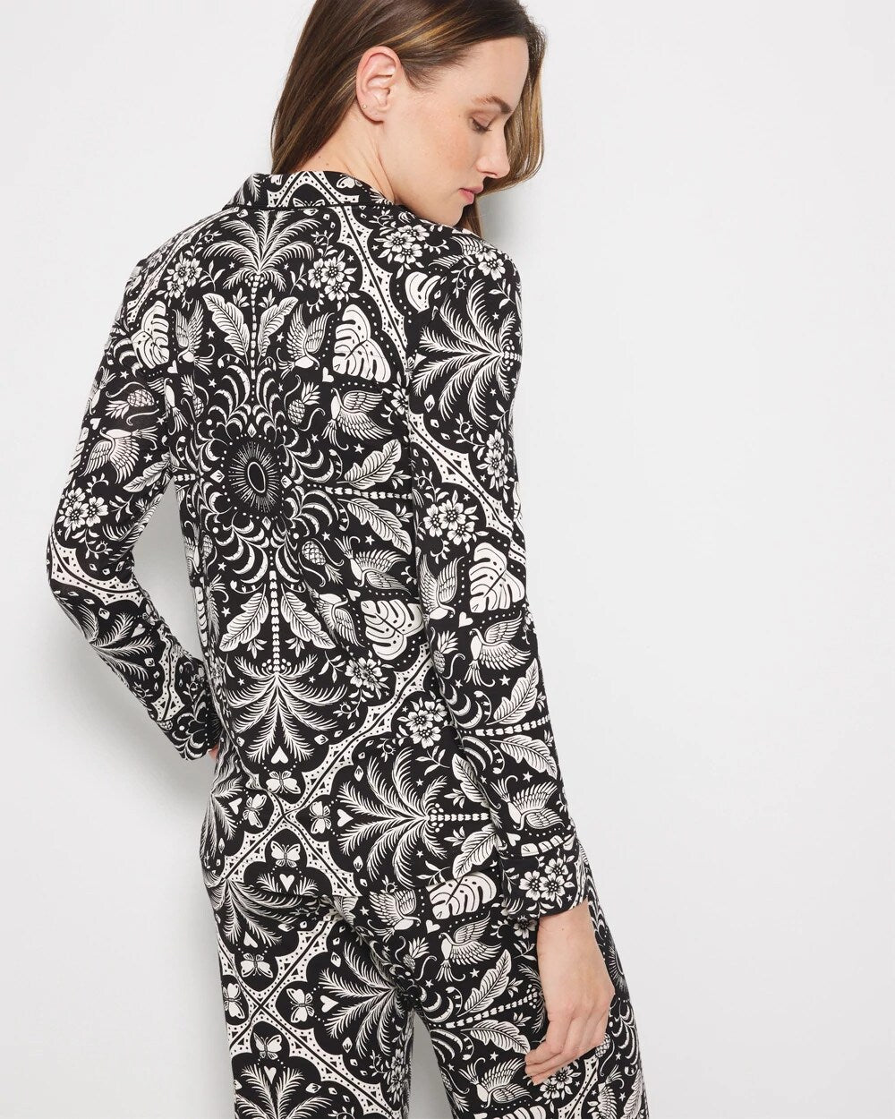 AMAZONIA TILE BLACK Long-Sleeve Printed Notch Collar Pajama Top