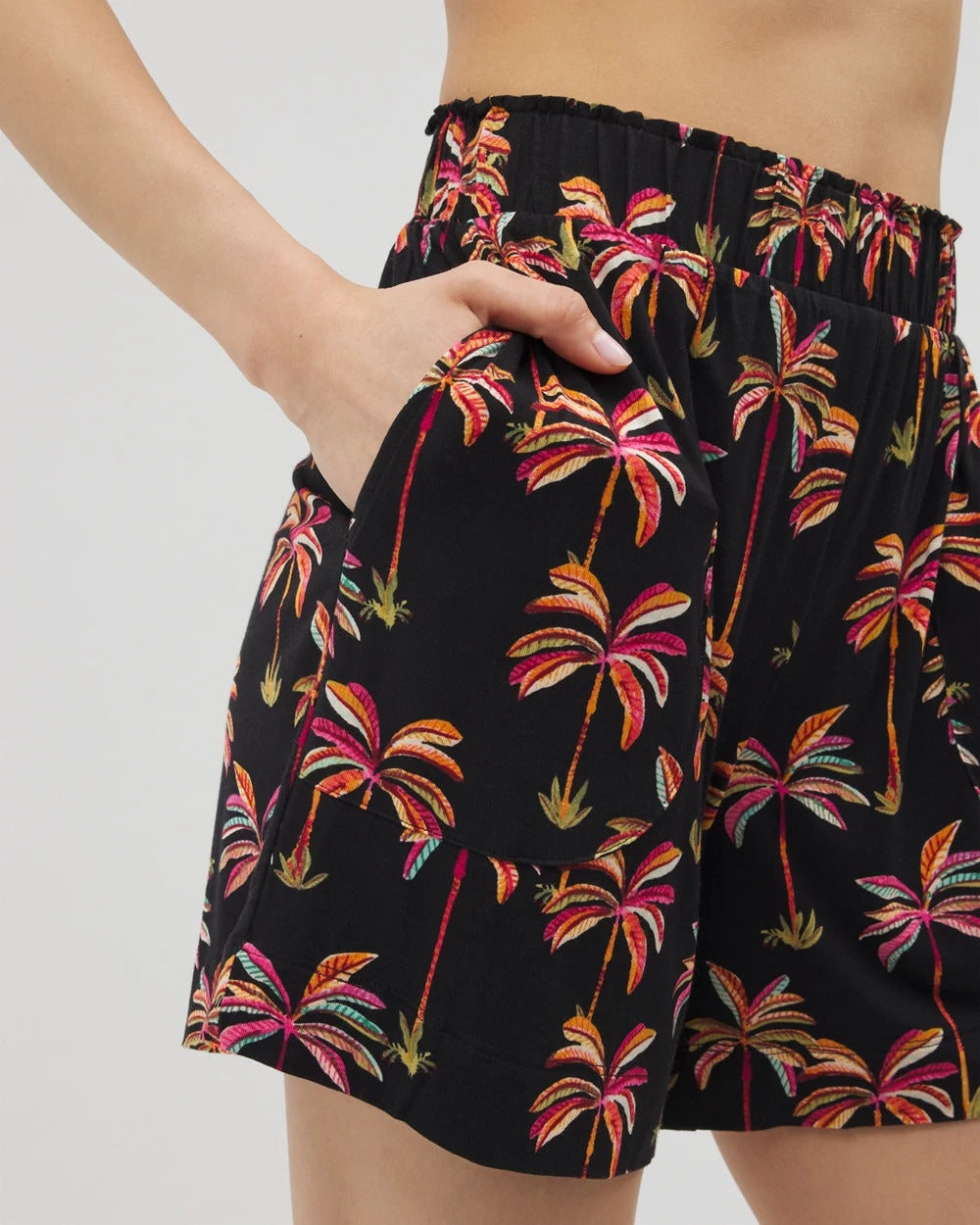 SHAKE YOUR PALM PALMS BLK Long Pajama Shorts