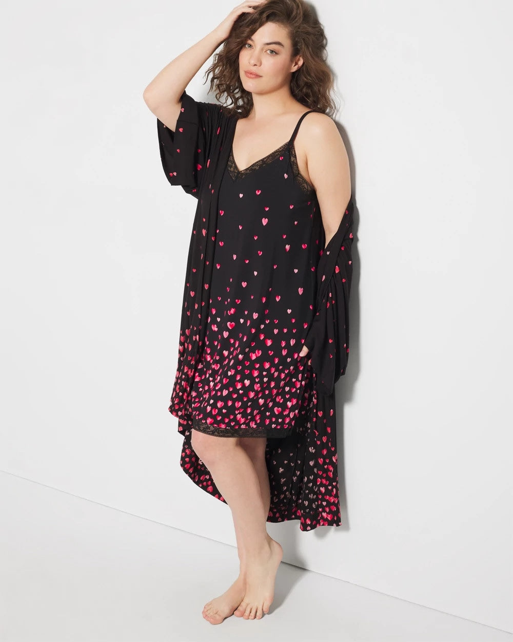 FLOATING HEARTS BDR BLK R Lace Trim Chemise