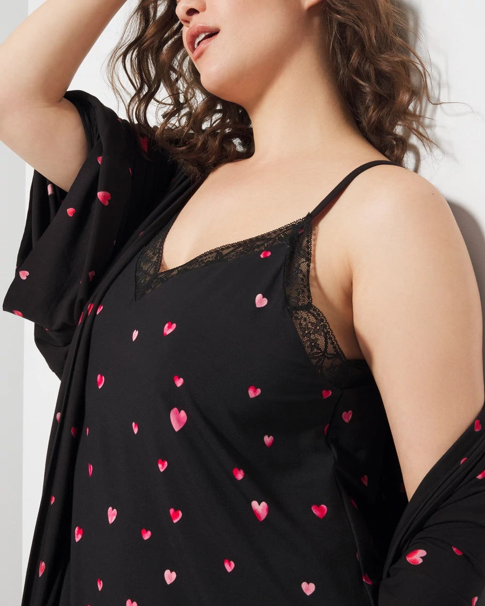 FLOATING HEARTS BDR BLK R Lace Trim Chemise