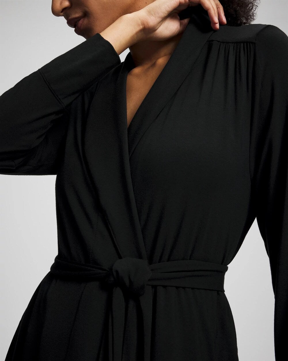 BLACK Short Robe