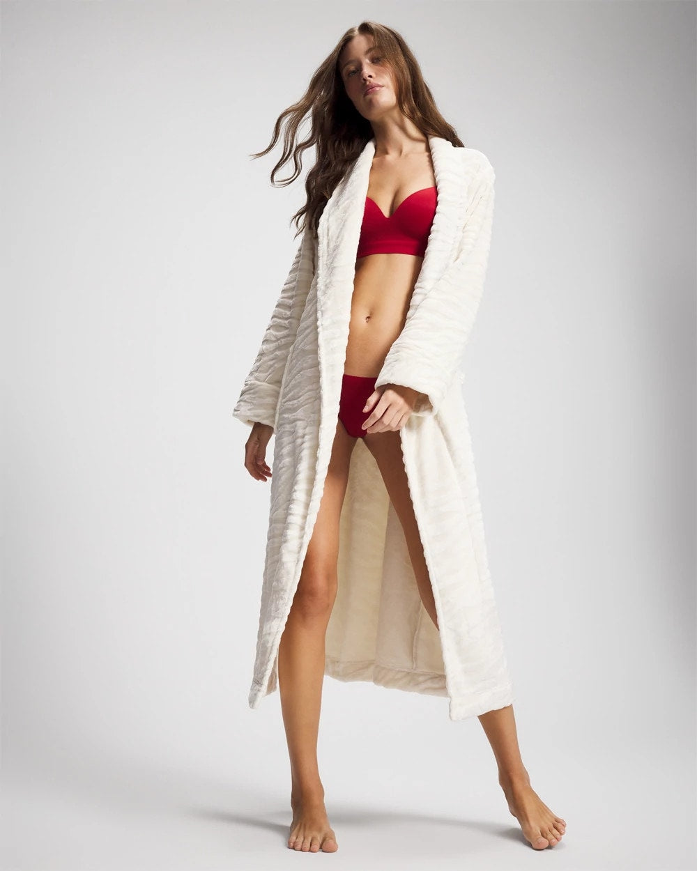 CHAMPAGNE DREAMS Textured Plush Long Robe