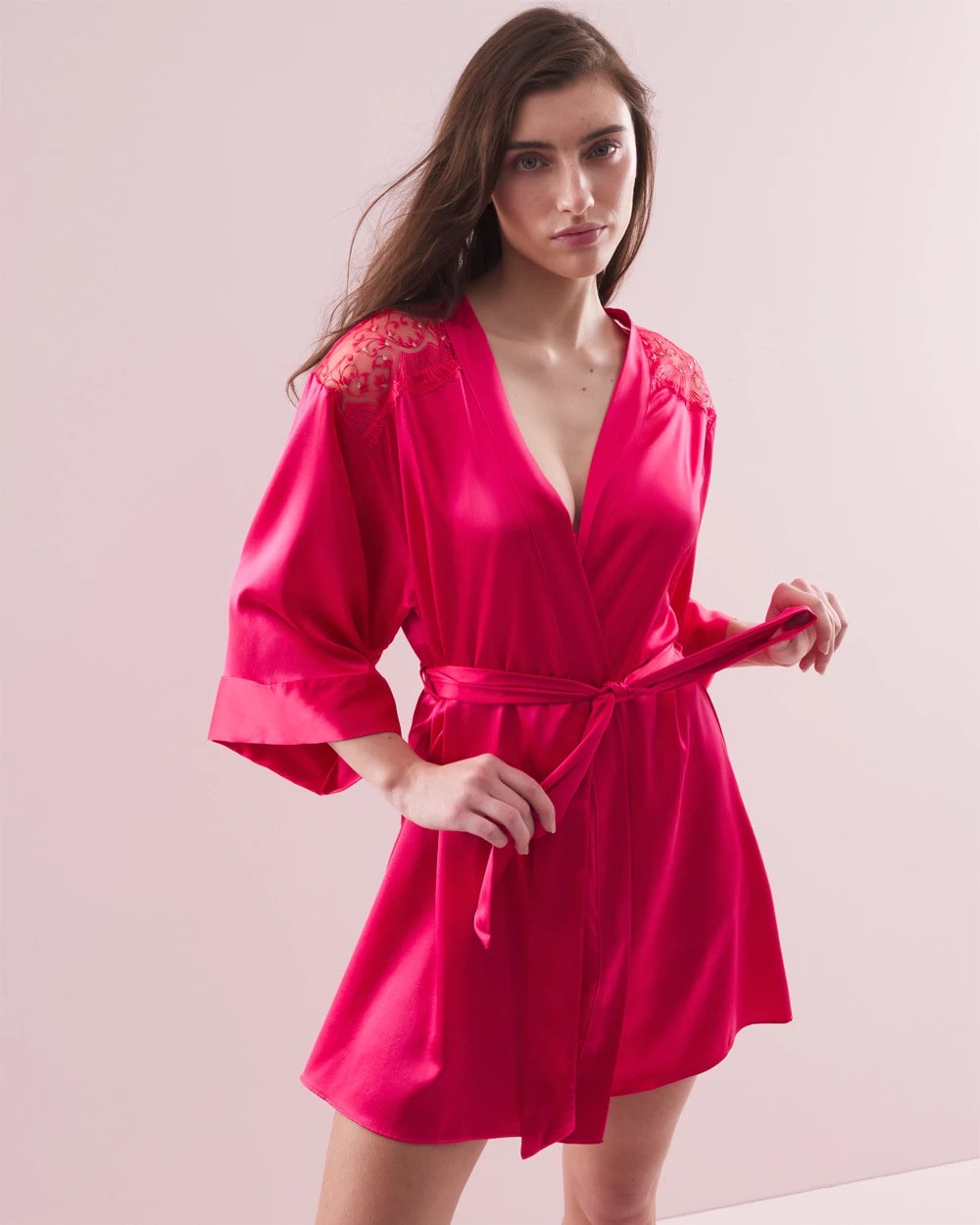 PERFECT PINK Silk Short Robe