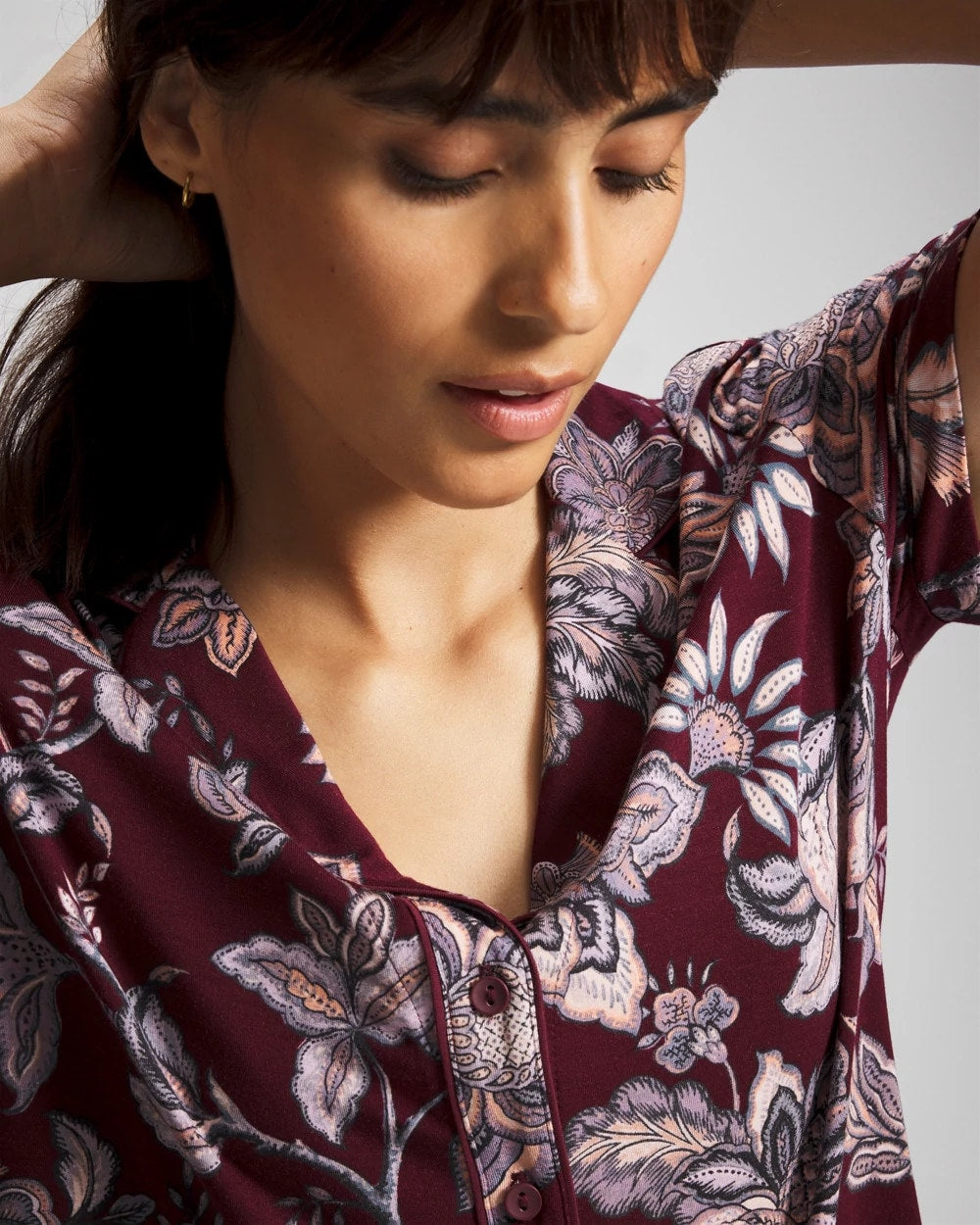 PAISLEY SPLENDOR PLUM Piped Short Sleeve Notch Collar Pajama Top