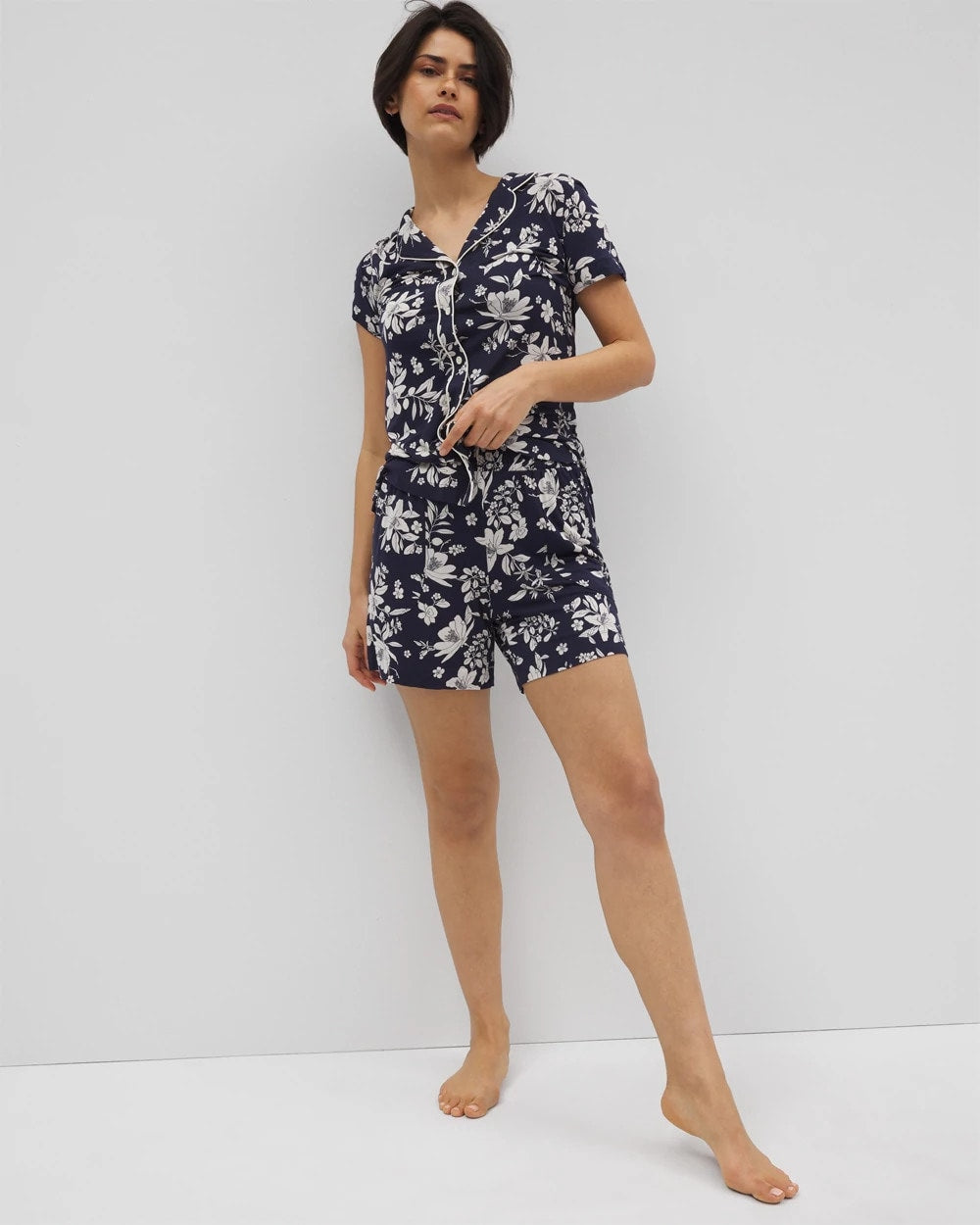 PLUMERIA DREAM NAVY Piped Short Sleeve Notch Collar Pajama Top