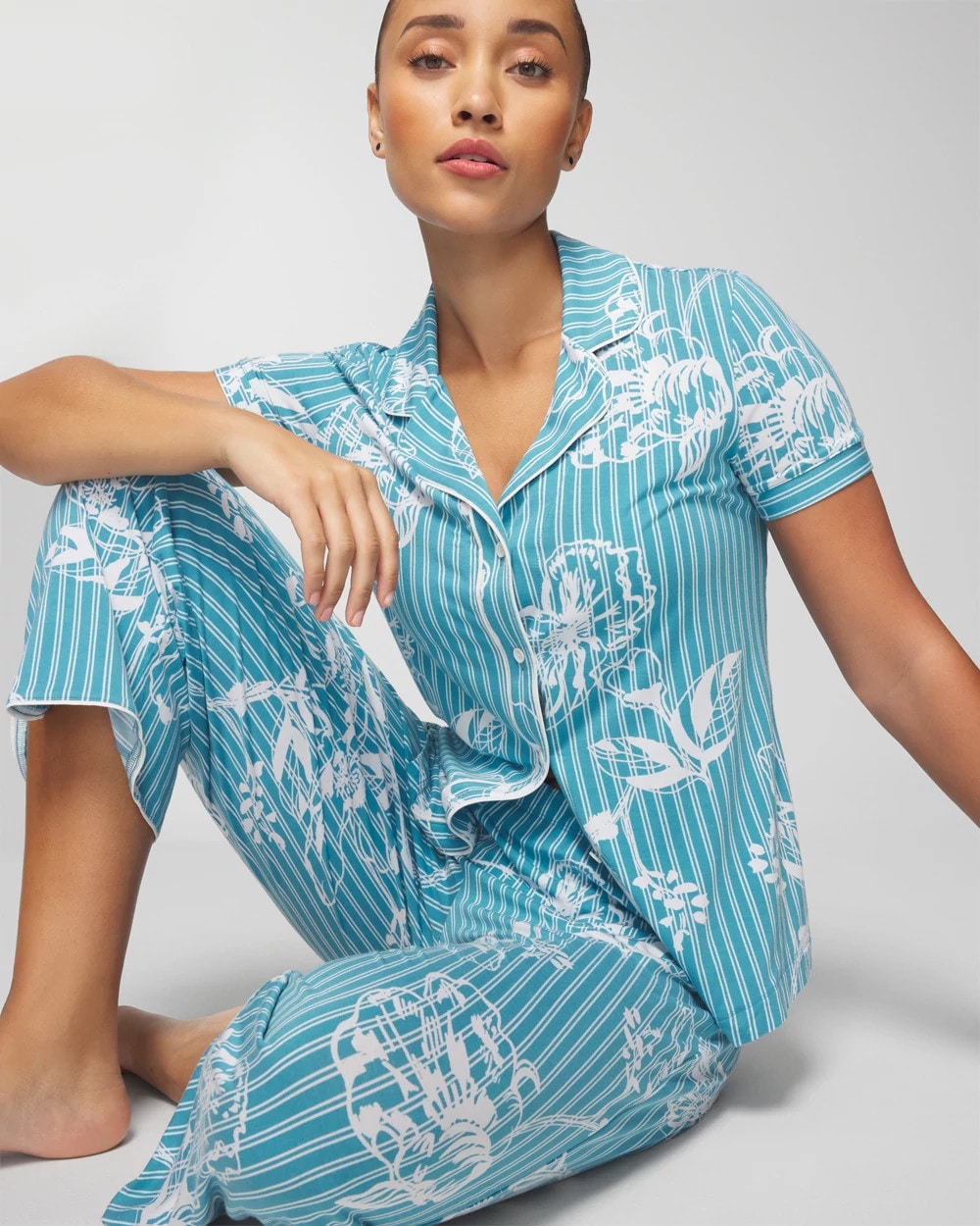 PAINTED PETALS SMALL Piped Short Sleeve Notch Collar Pajama Top