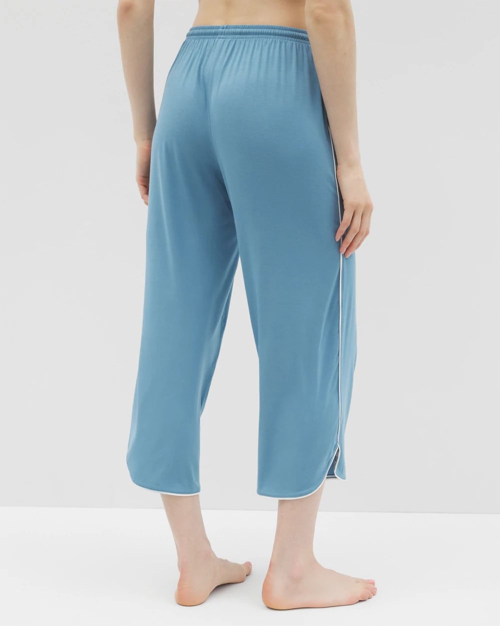 BLUE HEAVEN Solid Piped Crop Pajama Pant