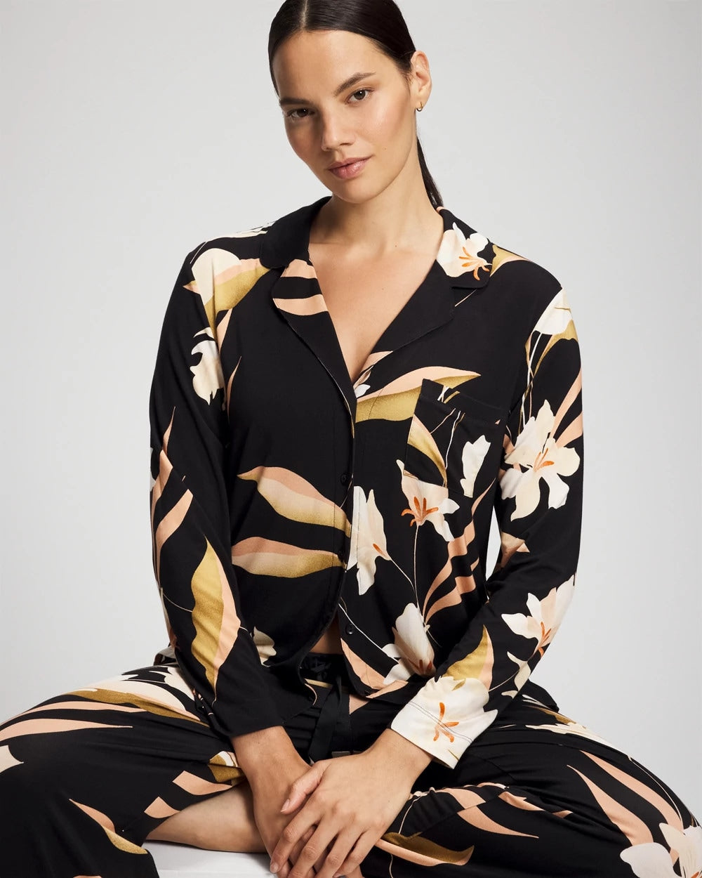 MYSTIC BLOOMS BLACK MID Long-Sleeve Notch Collar Pajama Top