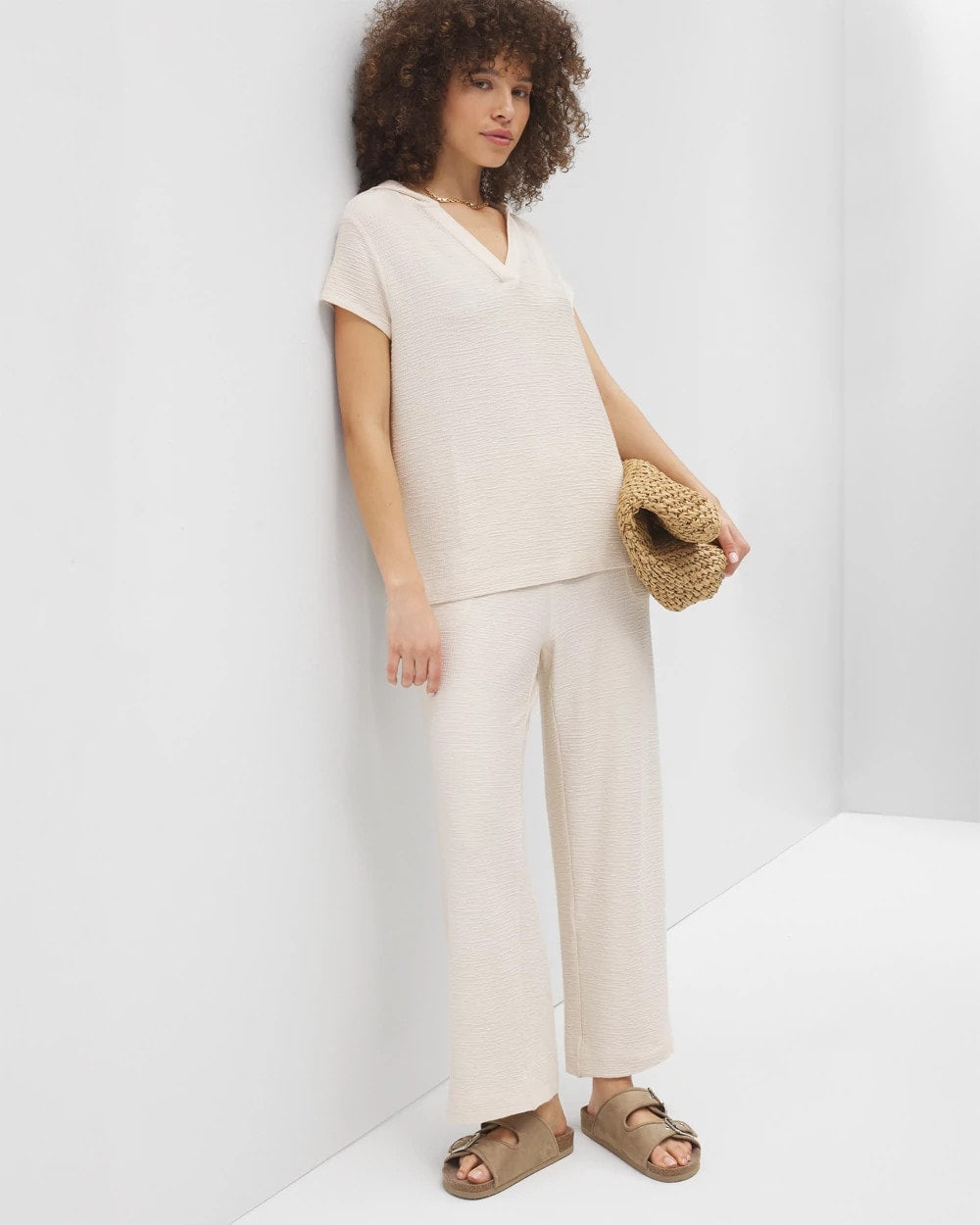 PARCHMENT Crinkle Knit Short Sleeve V-Neck Hoodie