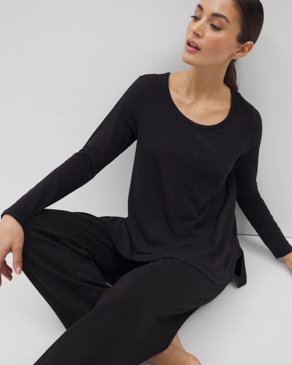 BLACK Long-Sleeve Top