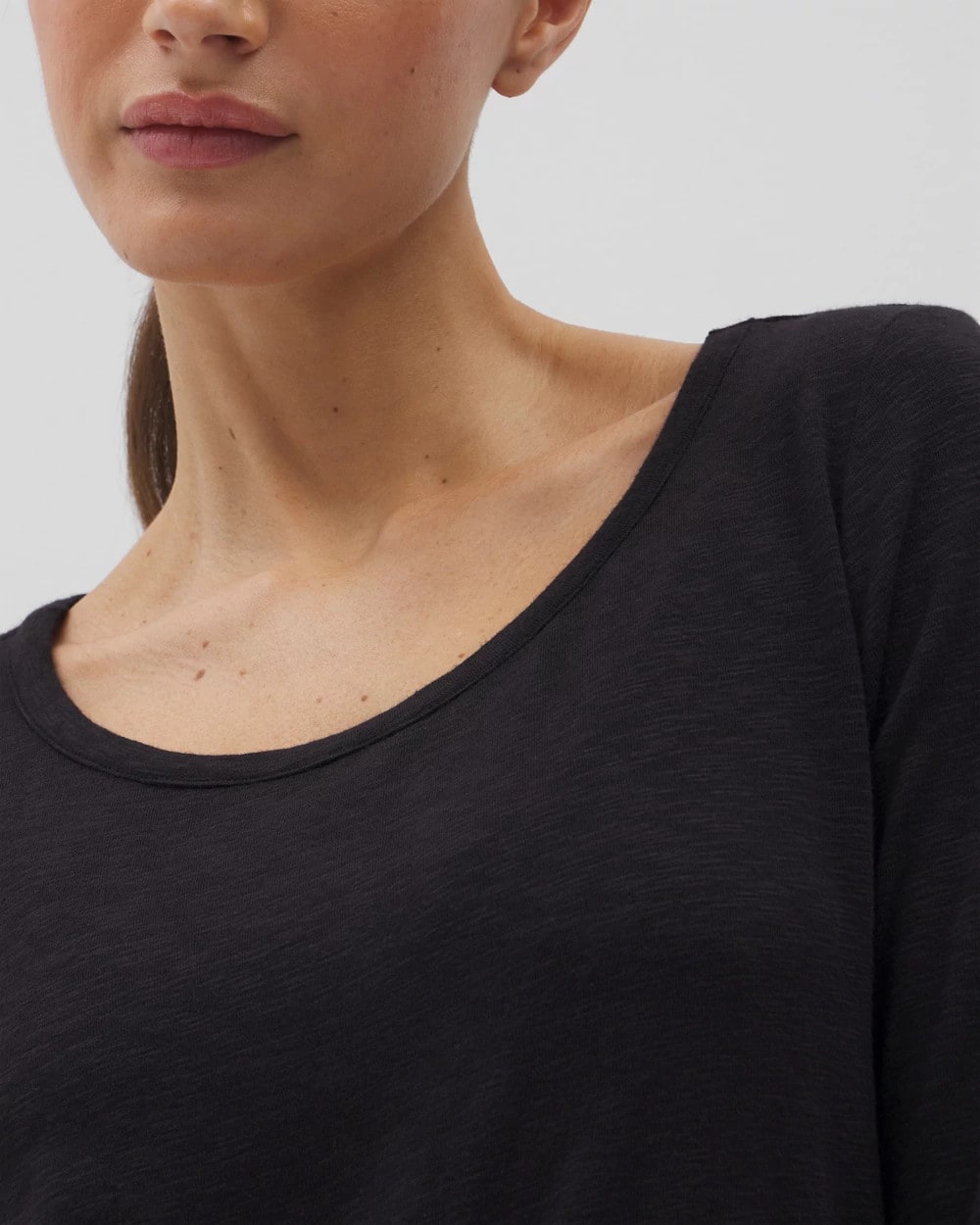 BLACK Long-Sleeve Top
