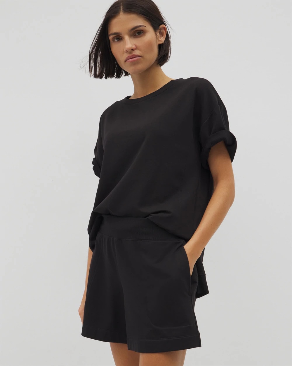 BLACK Short